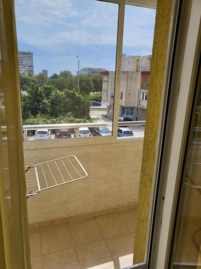 Appartamento Apartamenti Ivaia Varna Esterno foto