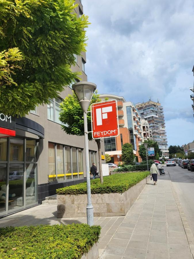 Appartamento Apartamenti Ivaia Varna Esterno foto