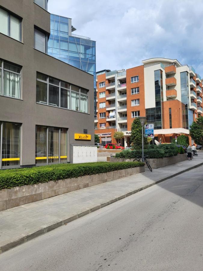 Appartamento Apartamenti Ivaia Varna Esterno foto